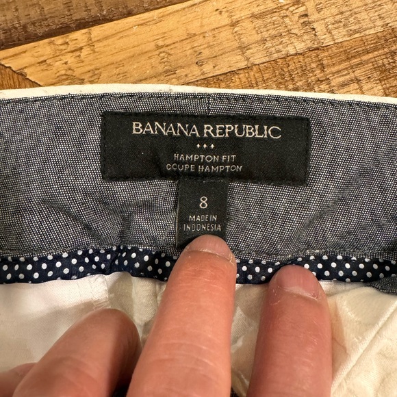 Banana Republic Hampton Fit white jacquard cropped pants, size 8 - Picture 3 of 6